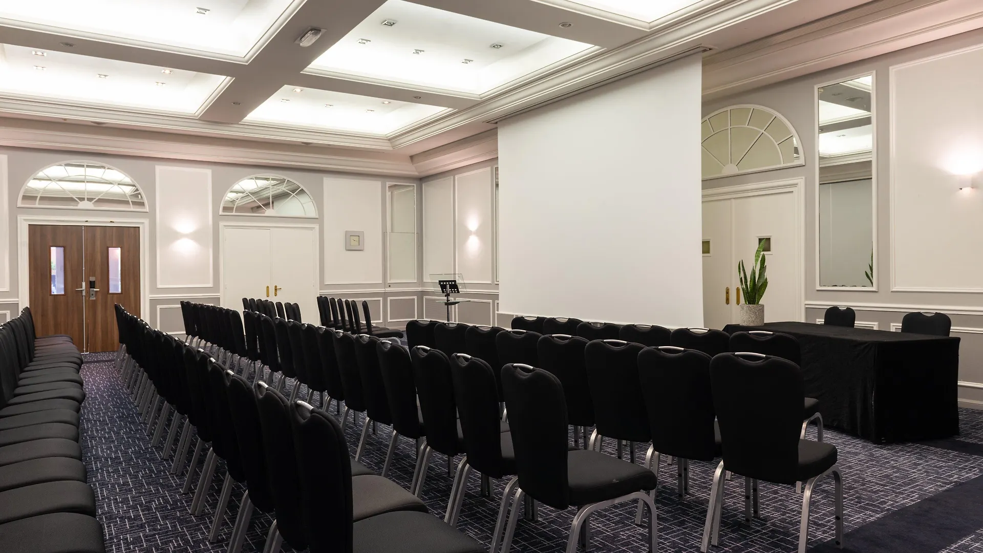Crowne Plaza Paris Republique By Ihg Hotell