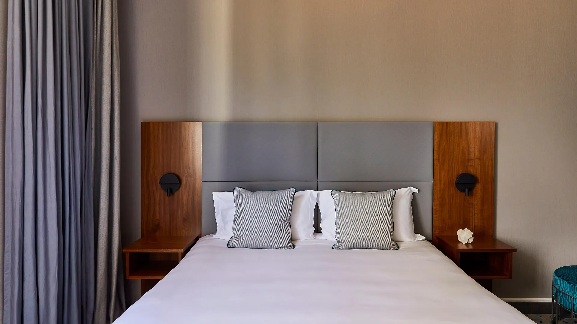 ****  Crowne Plaza Paris Republique By Ihg Hotell Frankrike