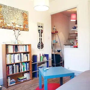 Charming Bright Near Montmartre Paris