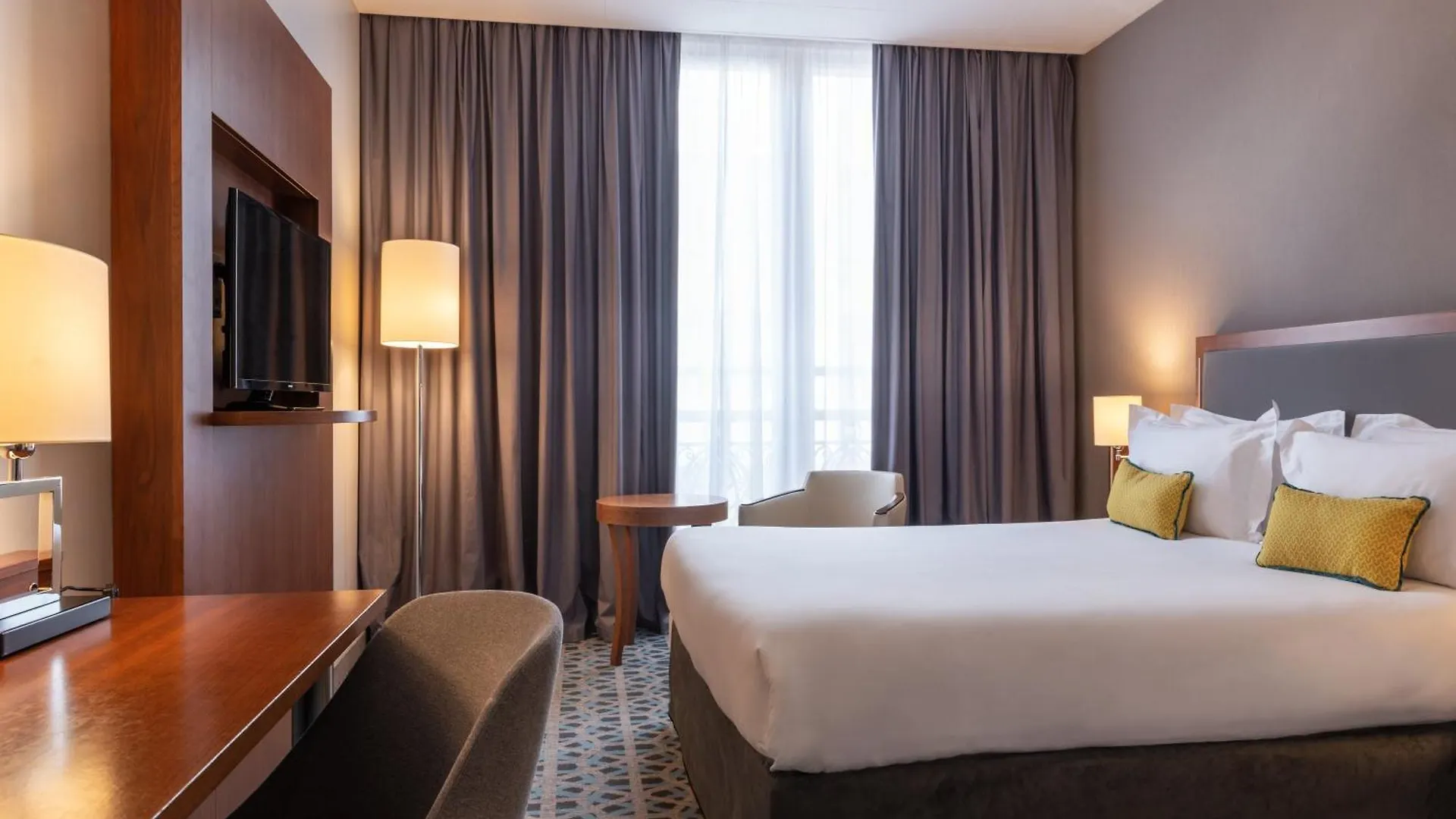Crowne Plaza Paris République, an IHG Hotel France