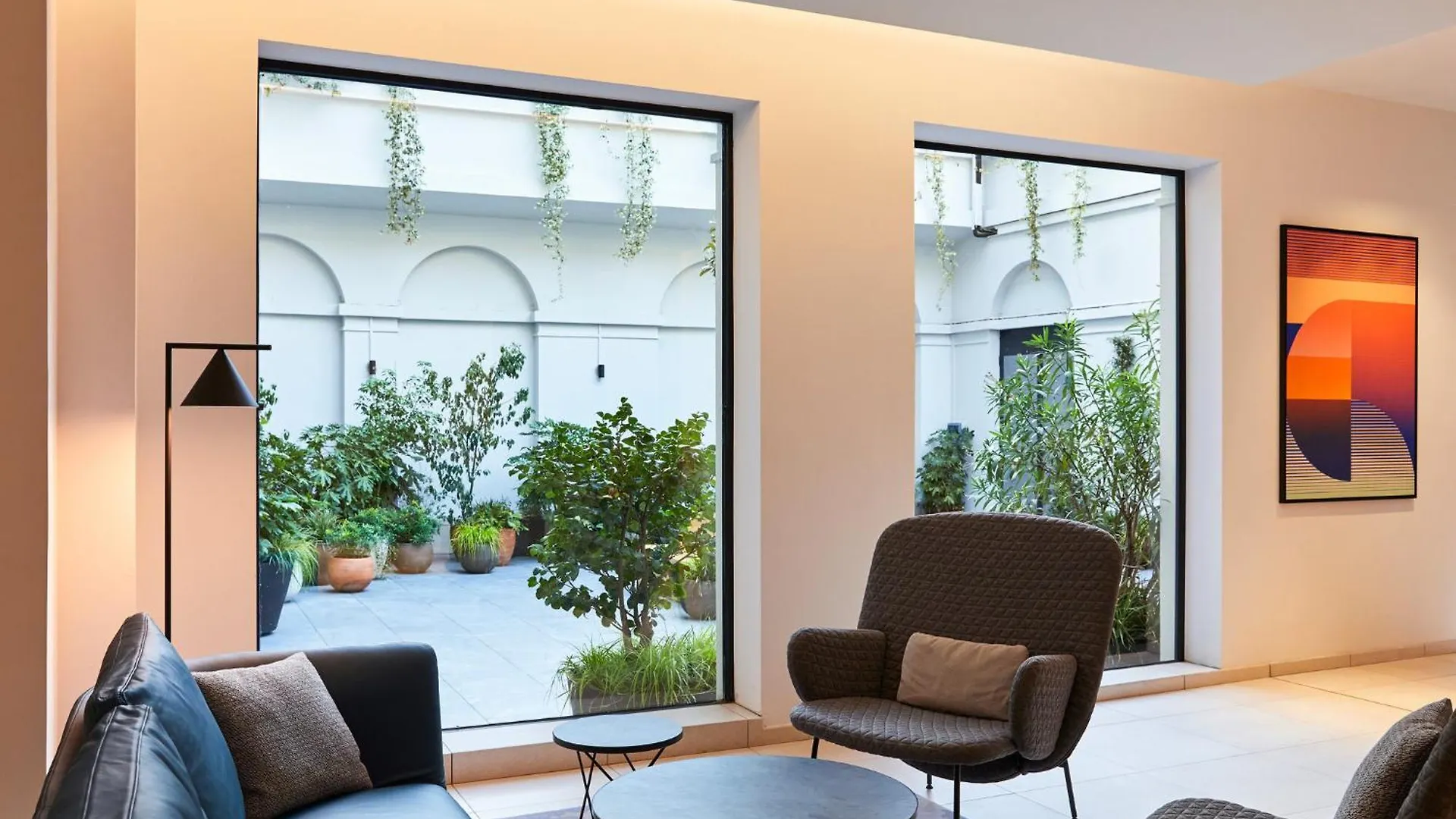 ****  Отель Crowne Plaza Paris Republique By Ihg Франция